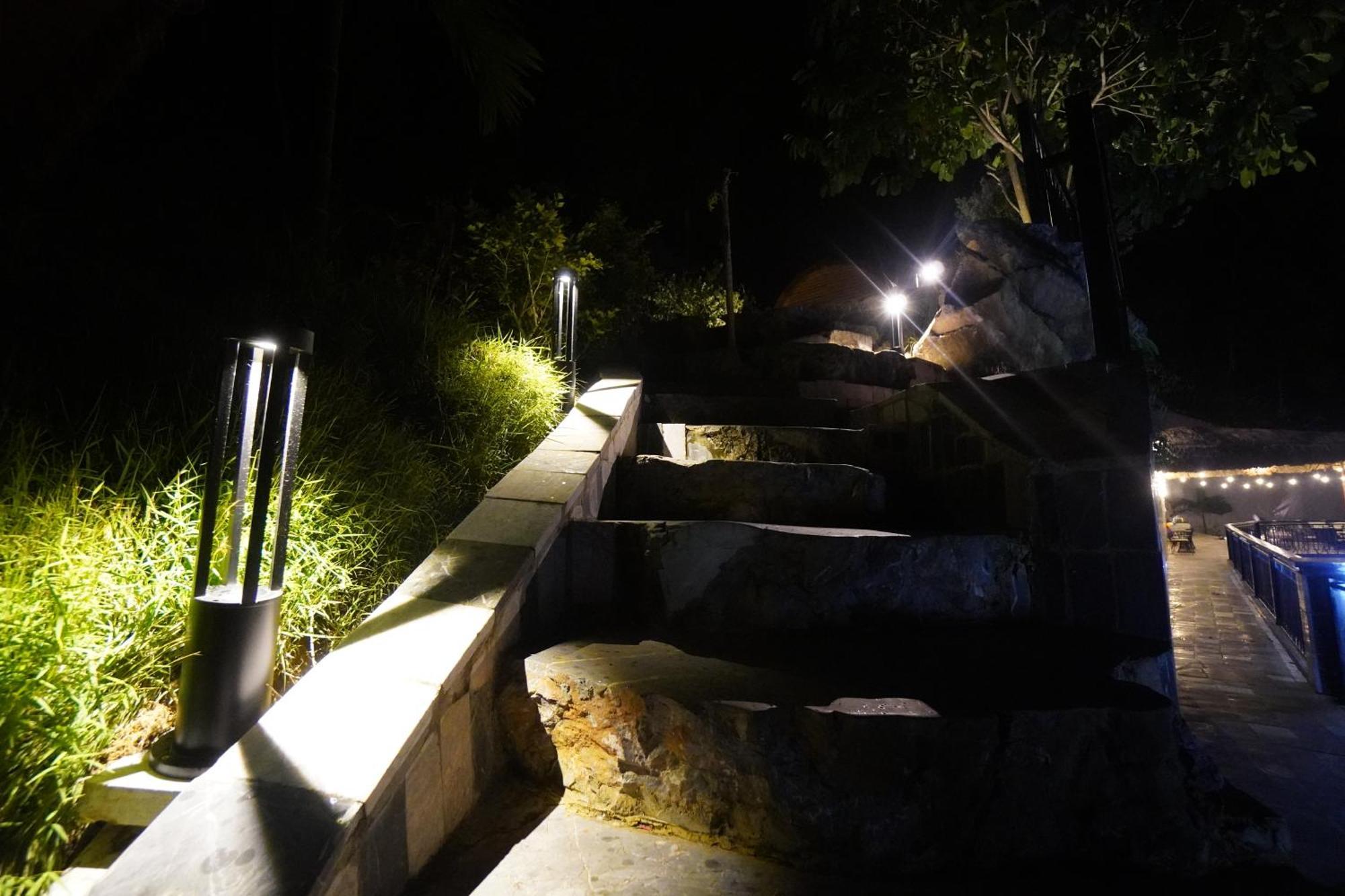 Lotus Premium Lodge - Lotus Group Tours Hotel