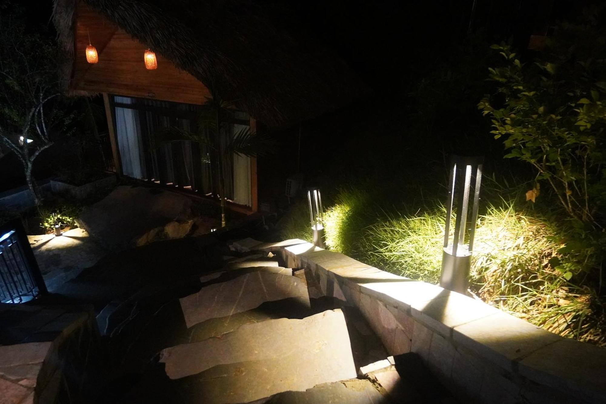 Lotus Premium Lodge - Lotus Group Tours * Ha Giang