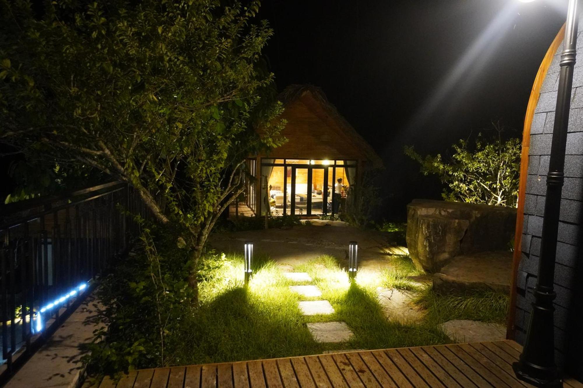 Lotus Premium Lodge - Lotus Group Tours Hotel Ha Giang