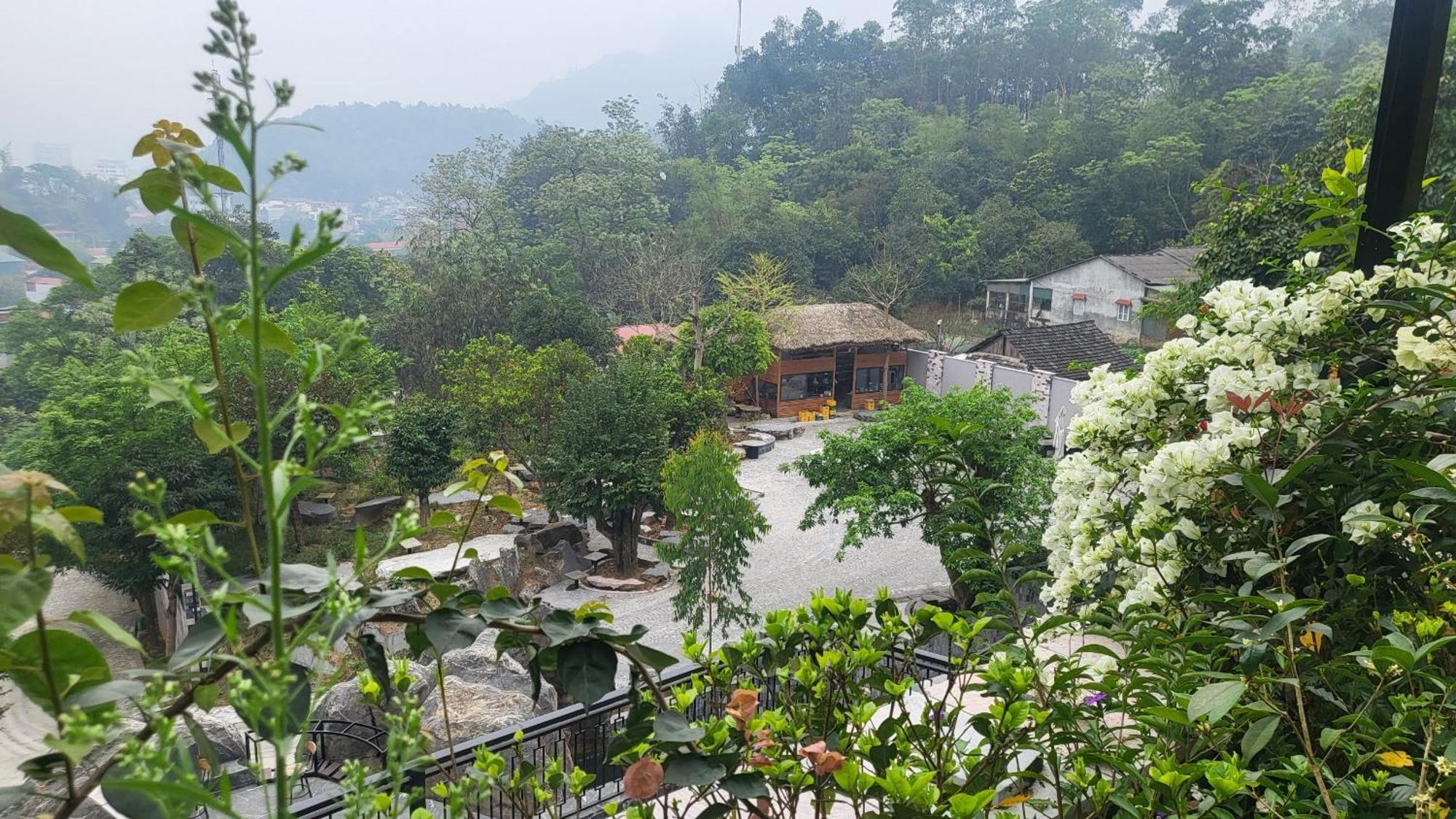 Lotus Premium Lodge - Lotus Group Tours Hotel *