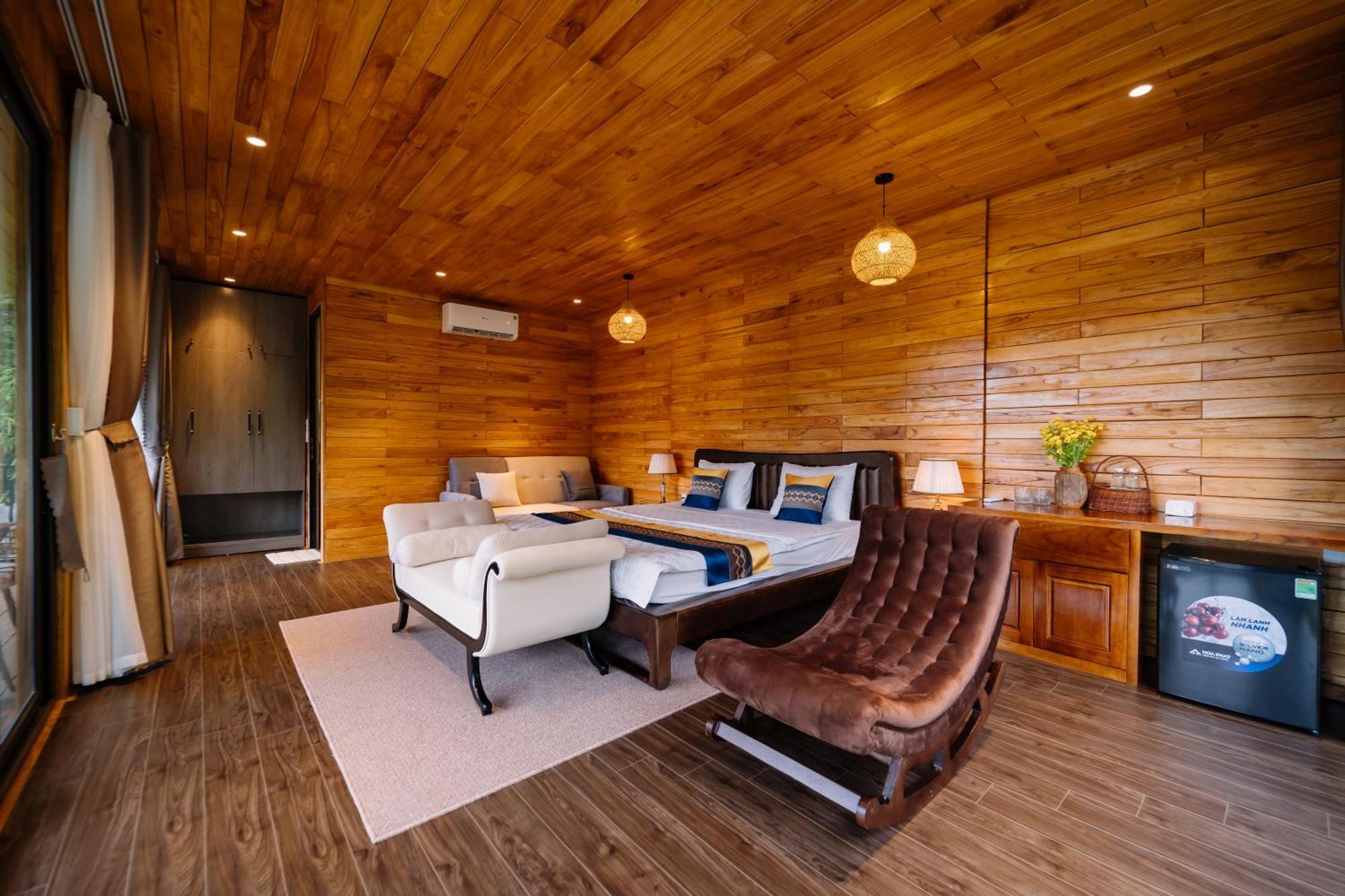Lotus Premium Lodge - Lotus Group Tours Hotel Ha Giang