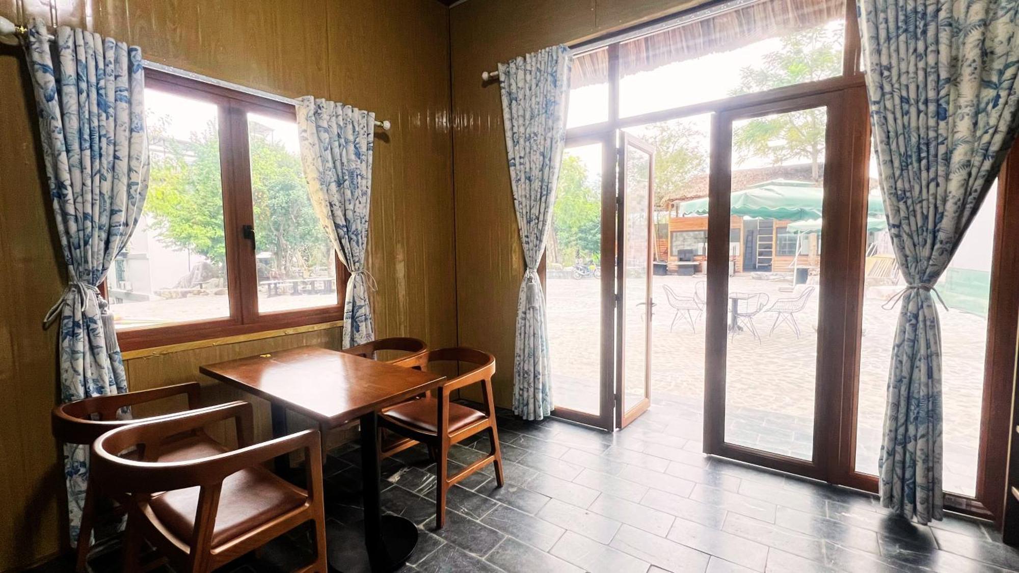 Lotus Premium Lodge - Lotus Group Tours Hotel *