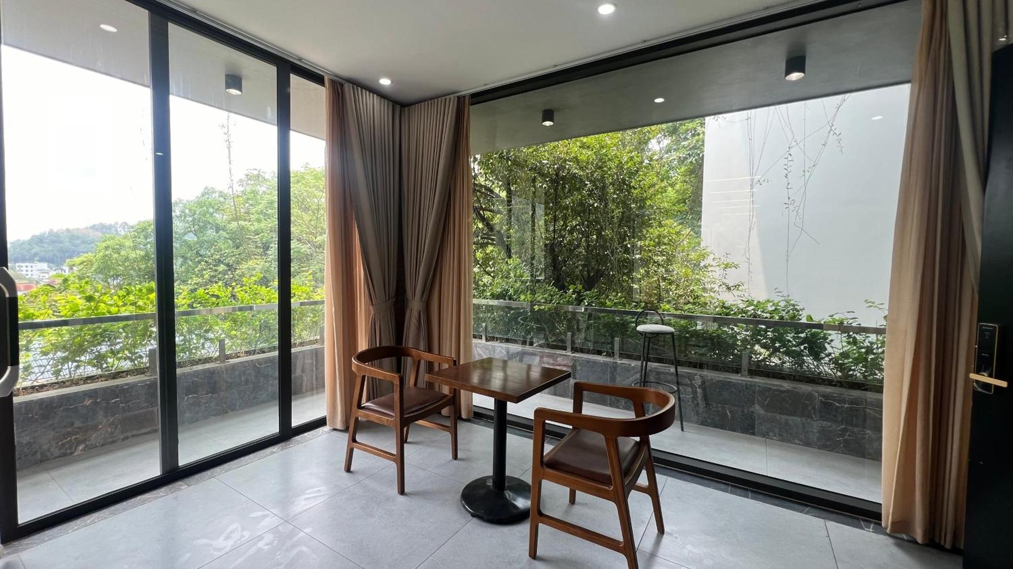 Lotus Premium Lodge - Lotus Group Tours Hotel
