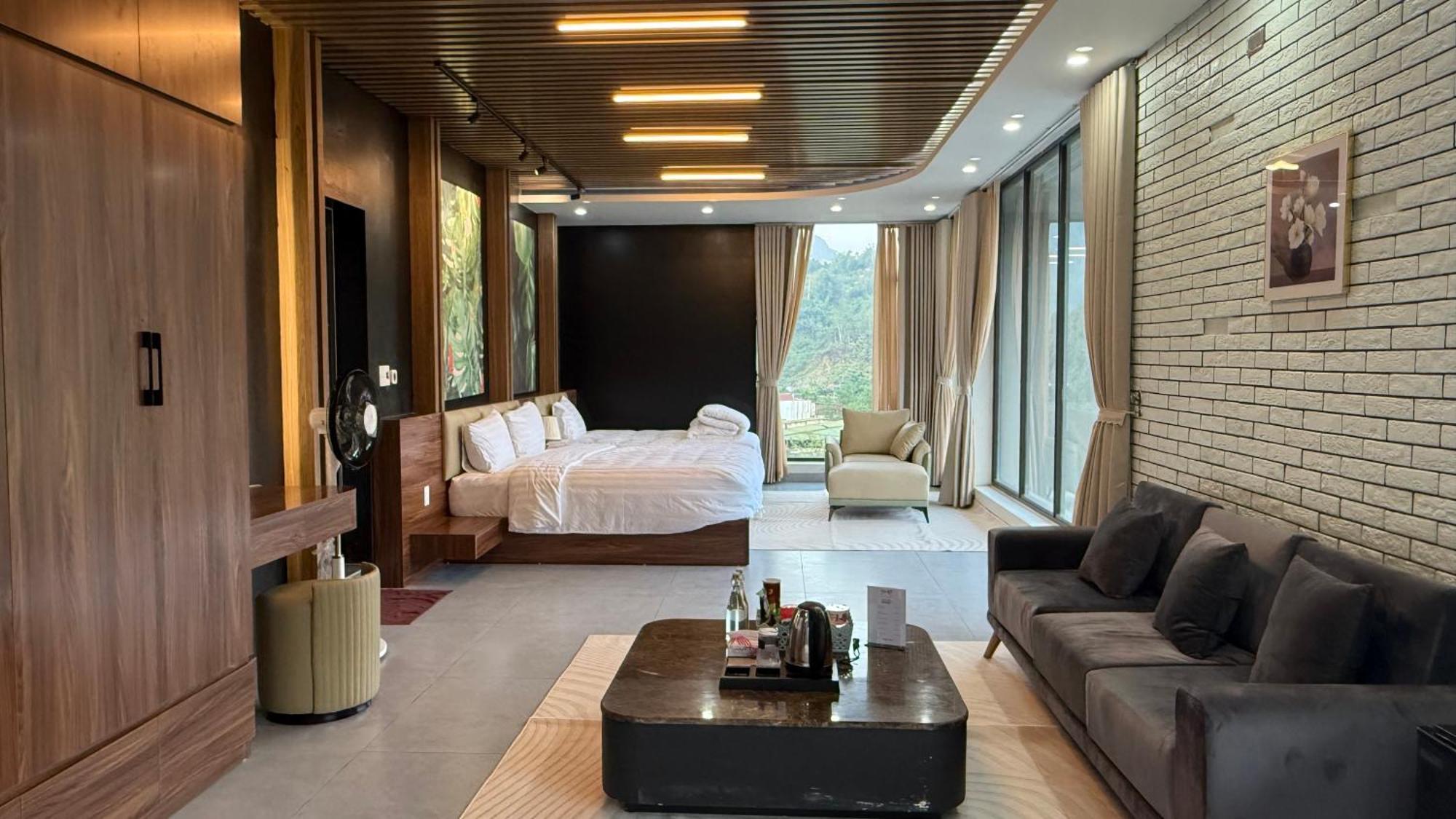 Hotel Lotus Premium Lodge - Lotus Group Tours Ha Giang